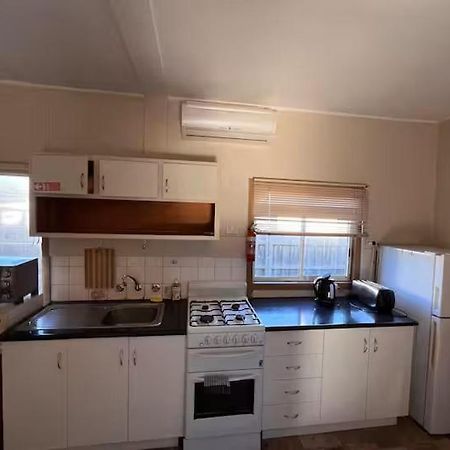 Kickback Cottages Lakes Entrance Extérieur photo