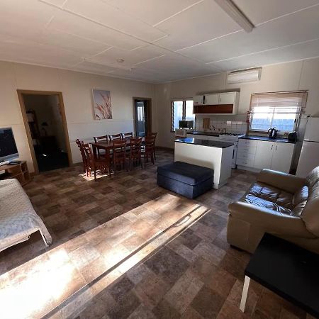 Kickback Cottages Lakes Entrance Extérieur photo