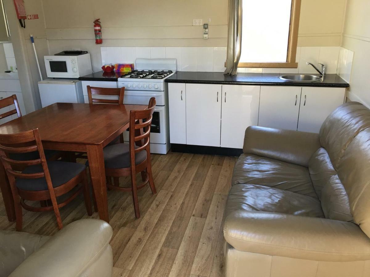 Kickback Cottages Lakes Entrance Extérieur photo